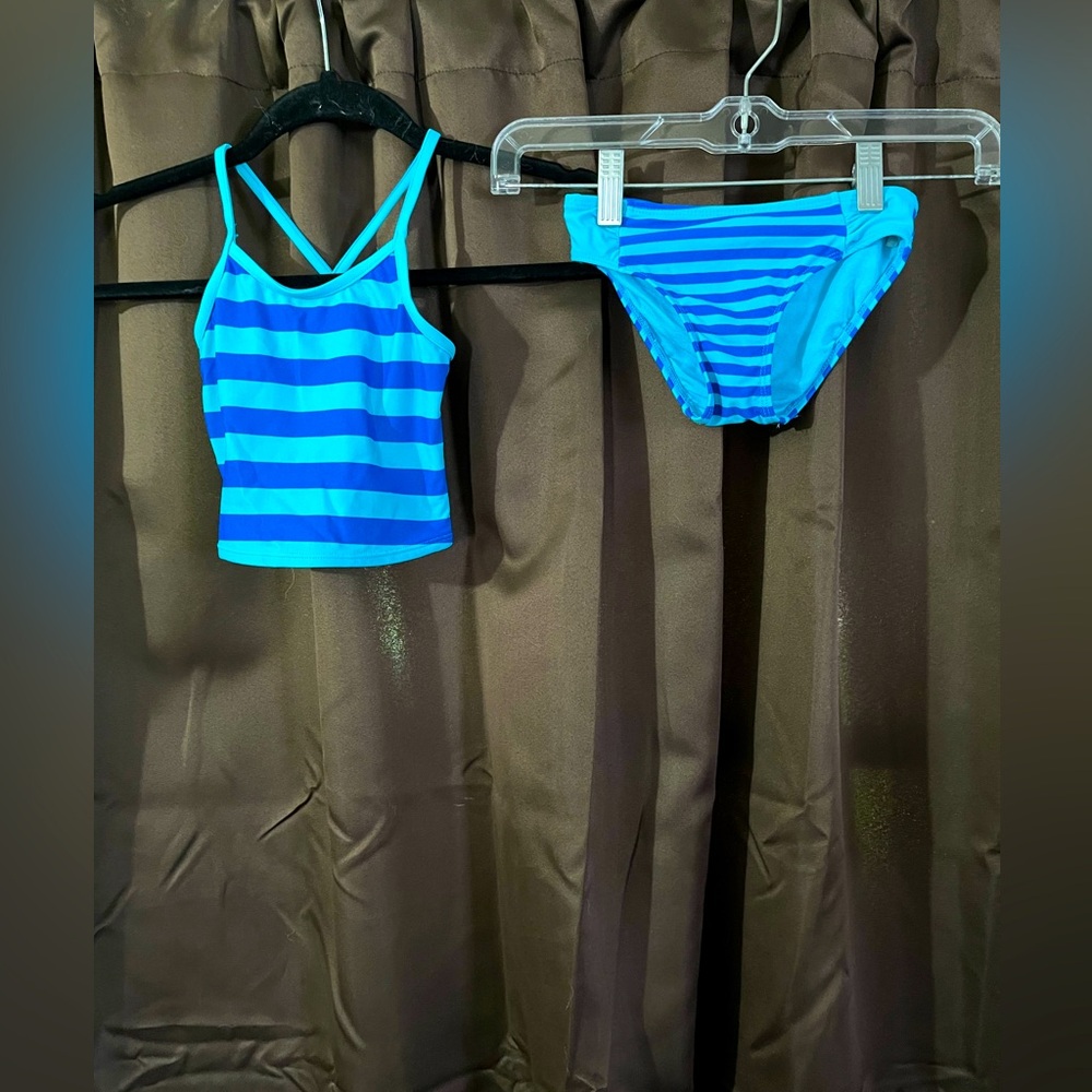 Girl 1989 Place Bikini, Size 4,Light Blue and Darker Blue, super cute